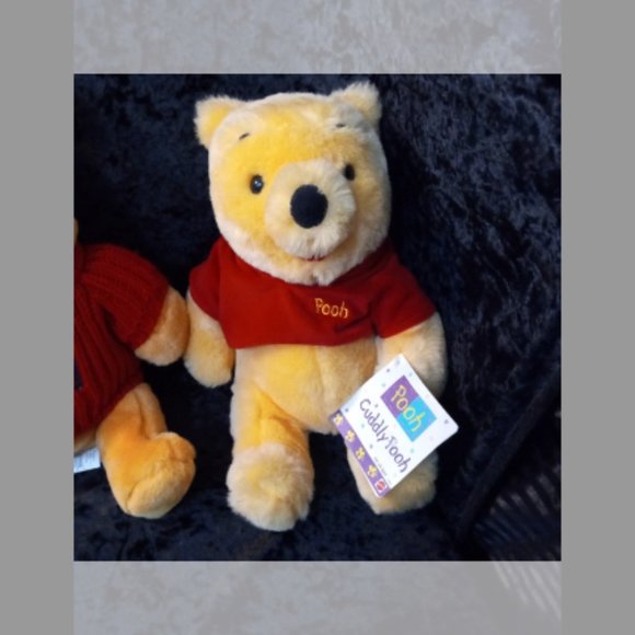 Bundle of 2 special Winnie-the- Pooh Bears - Picture 7 of 9